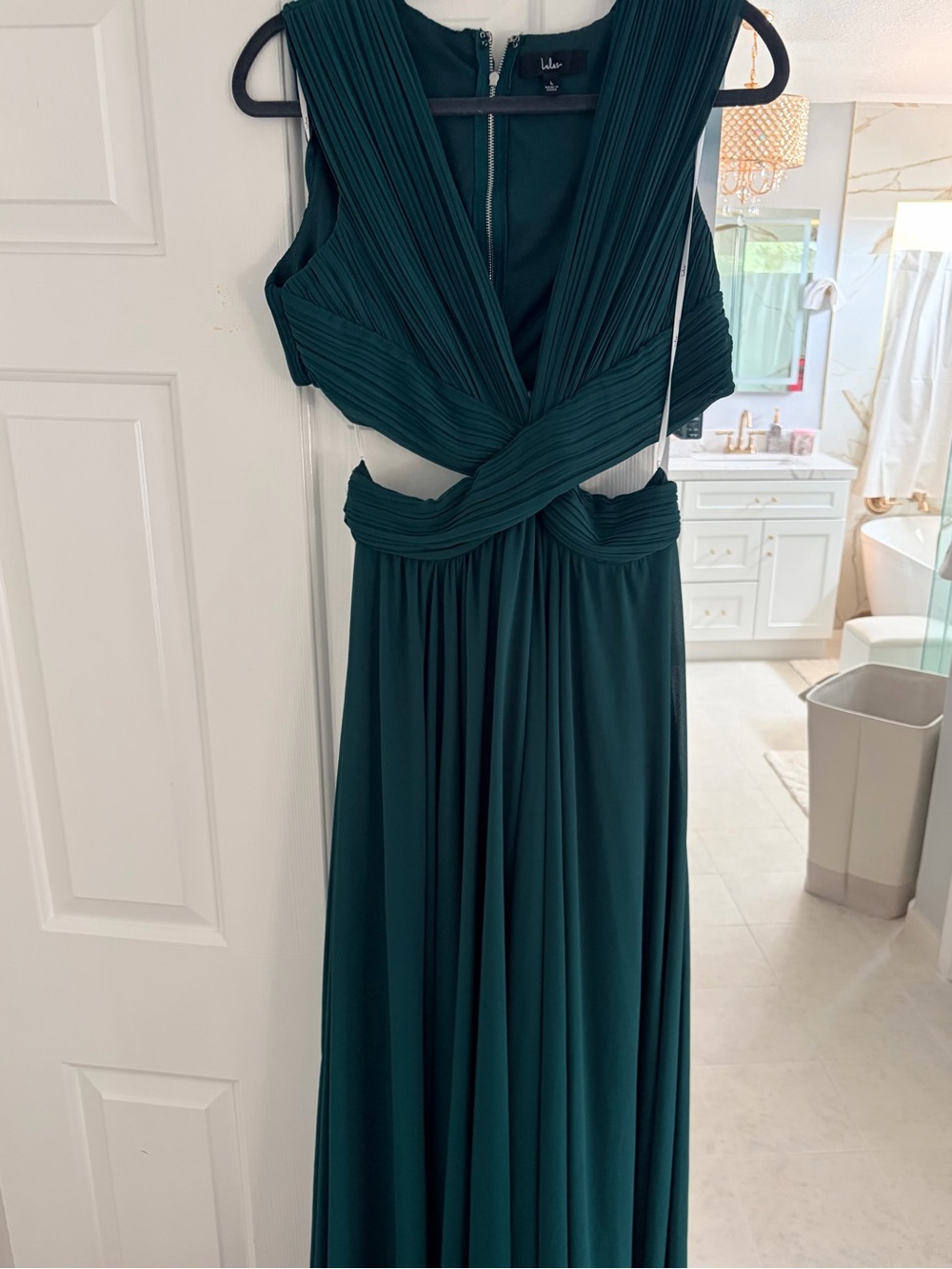 Lulu's Teal Twist-Waist Pleated Maxi Dress
